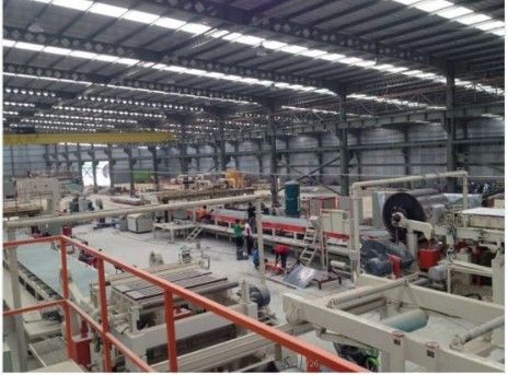 Mesin pembuatan bahan konstruksi tahan api Pabrik panel sandwich poliuretan