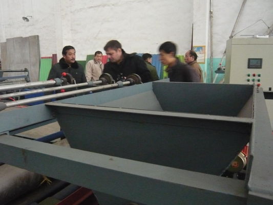 PLC Control EPS Sandwich Panel Machine dengan Pompa Pengukuran Kecepatan Rendah yang Tepat