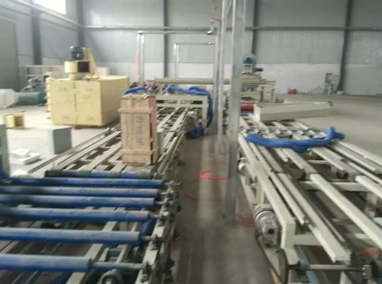 Kaca / PET Film Coated MGO Waves Roofing Tiles Mesin Lembar Atap 3mm - 6mm Ketebalan