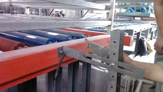 Kontrol Layar Sentuh PLC Pengisian Otomatis Mesin Pembuat Dinding Kekuatan Tinggi 