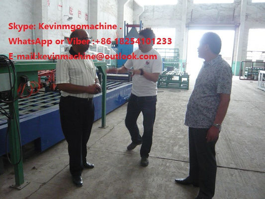 Sistem pencampuran penuh otomatis Mesin pembuatan panel sandwich, peralatan pembuatan panel dinding