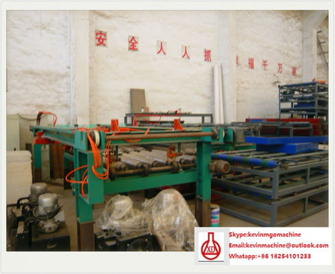 Garis Produksi Papan Fiber Cement Listrik, 2000m2 Mesin Pembuat Panel Sandwich