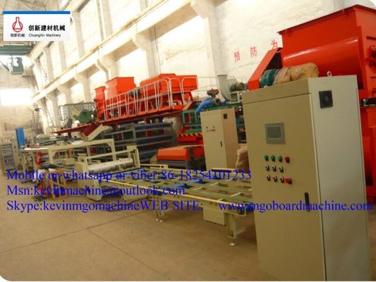 Decorative Mgo Sandwich Lightweight Wall Panel Machine With Mgo / Mgcl2 / Fiber Glass Mesh