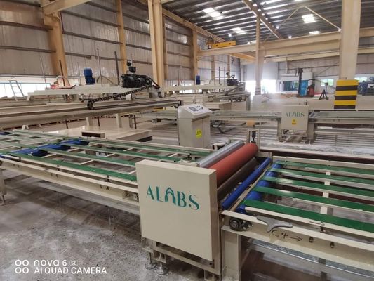 Otomatis MgO Board Line Produksi Kandungan Kelembaban ≤10% Kekuatan kompresi ≥5.0MPa